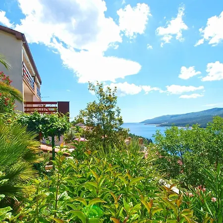 Fuer 5 Personen Ca 48 Qm In Rabac, Istrien Bucht Von Rabac